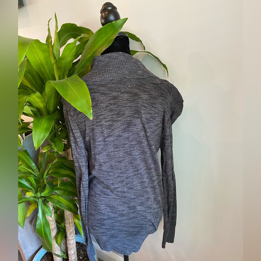 Mossimo Cardigan - Picture 2 of 3